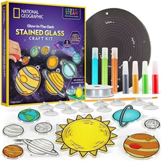 NATIONAL GEOGRAPHIC Kids Window Art Kit Review: Solar System Arts & Crafts